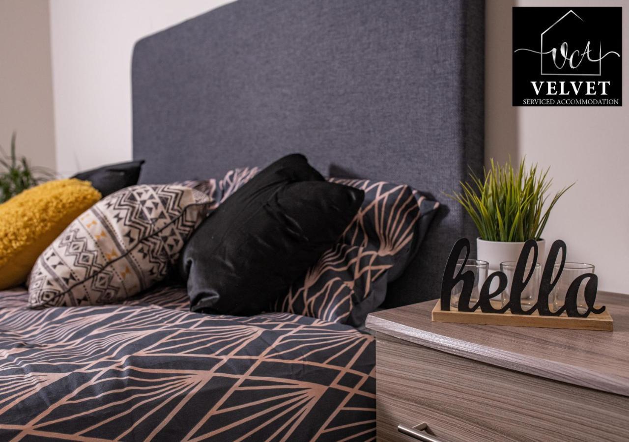 Апартаменти 1 Bed House , Free Wifi,Free Parking,Leasure,Business Свонсі Екстер'єр фото