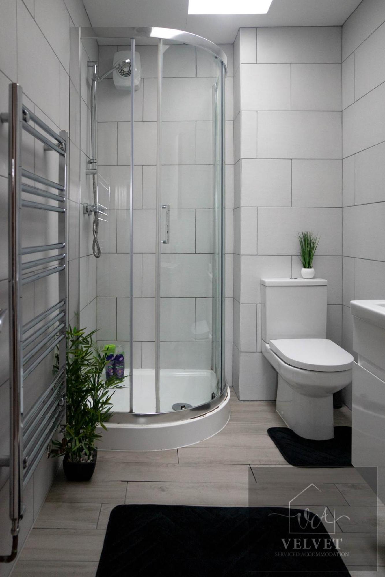 Апартаменти 1 Bed House , Free Wifi,Free Parking,Leasure,Business Свонсі Екстер'єр фото
